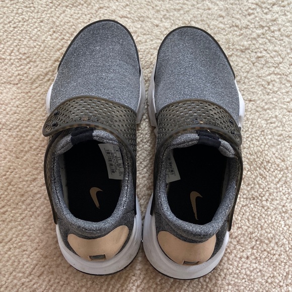 Wmns Sock Dart SE 'Vachetta Tan' - Picture 2 of 4